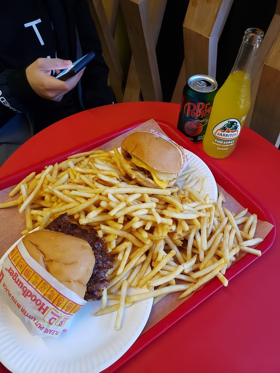 Hoodburger Mandurah-5